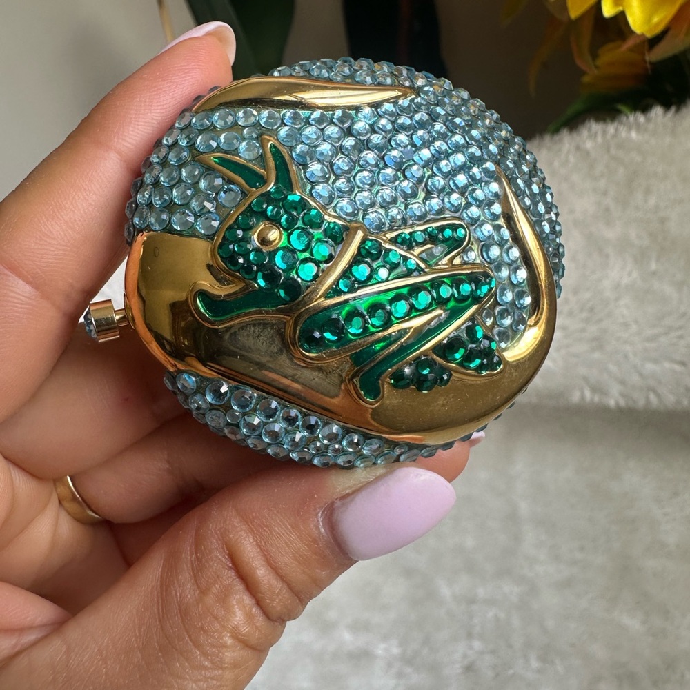 Estee Lauder Gold and Green Compact